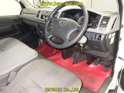 Toyota HIACE VAN  с аукциона в Японии