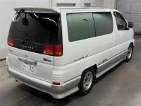 Nissan ELGRAND лот № 10277 оценка 3.5  с аукциона в Японии 4