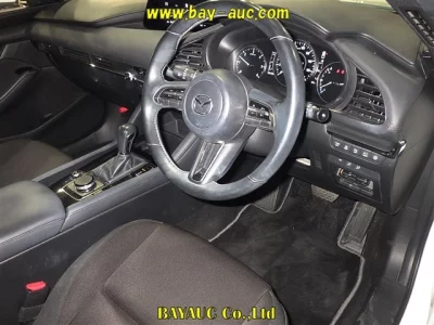 Mazda MAZDA3  с аукциона в Японии