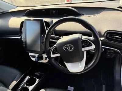 Toyota PRIUS PHV