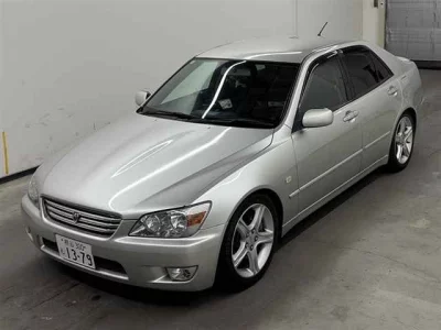 Toyota ALTEZZA  с аукциона в Японии