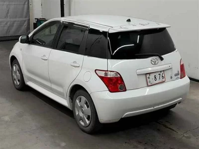 Toyota IST