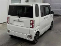 Toyota PIXIS MEGA лот № 70325 оценка 4.5  с аукциона в Японии 4