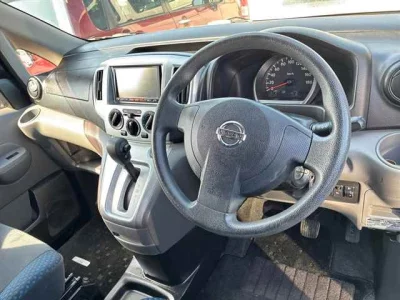 Nissan NV200  с аукциона в Японии