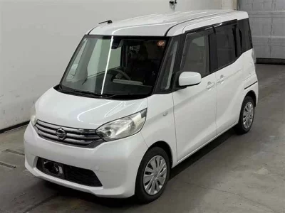 Nissan DAYZ ROOX  с аукциона в Японии