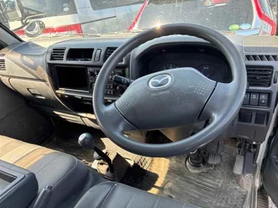 Mazda BONGO VAN  с аукциона в Японии