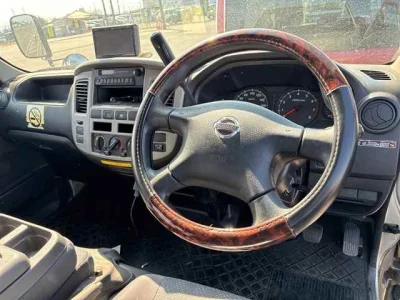 Nissan CARAVAN VAN  с аукциона в Японии