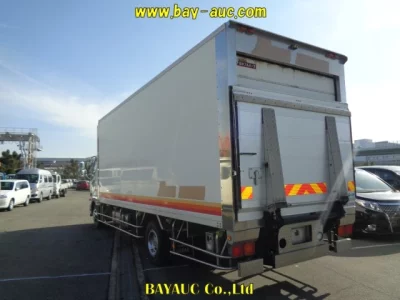 Mitsubishi FUSO FIGHTER
