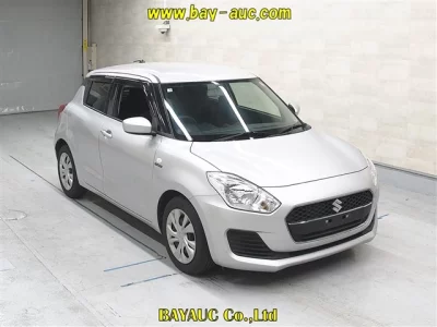 Suzuki SWIFT  с аукциона в Японии