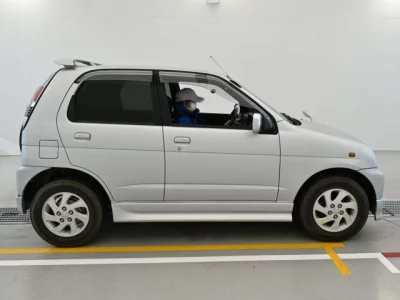Daihatsu TERIOS KID  с аукциона в Японии