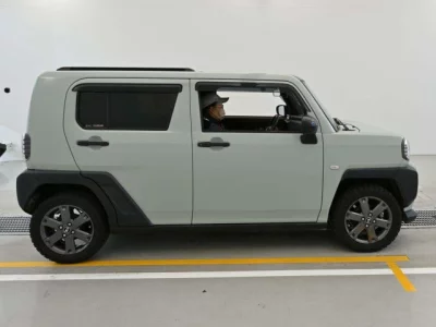Daihatsu TAFT