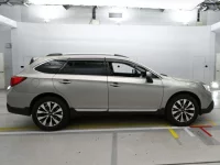 Subaru LEGACY OUTBACK лот № 30466 оценка 4.5  с аукциона в Японии 2