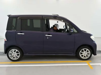 Daihatsu TANTO EXE