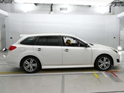 Subaru LEGACY  с аукциона в Японии