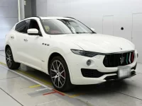 Maserati LEVANTE лот № 38034 оценка 4.5  с аукциона в Японии 4