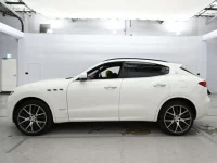 Maserati LEVANTE лот № 38034 оценка 4.5  с аукциона в Японии 3