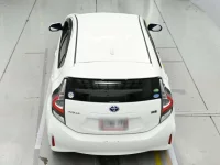 Toyota AQUA лот № 30058 оценка R  с аукциона в Японии 7