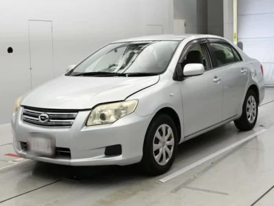 Toyota COROLLA AXIO  с аукциона в Японии