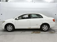 Toyota COROLLA AXIO лот № 10082 оценка RA  с аукциона в Японии 3