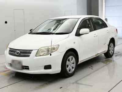 Toyota COROLLA AXIO  с аукциона в Японии