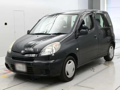 Toyota FUNCARGO  с аукциона в Японии