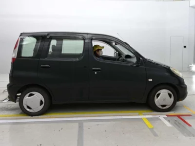 Toyota FUNCARGO  с аукциона в Японии