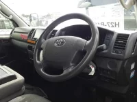 Toyota HIACE VAN лот № 30015 оценка 3.5  с аукциона в Японии 8