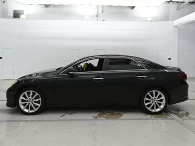 Toyota MARK X  с аукциона в Японии