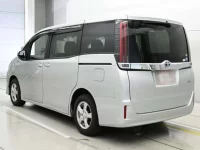 Toyota NOAH лот № 30009 оценка R  с аукциона в Японии 5
