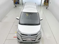Toyota NOAH лот № 30009 оценка R  с аукциона в Японии 6