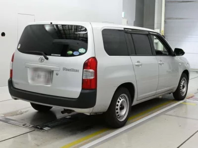 Toyota PROBOX  с аукциона в Японии