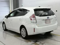 Toyota PRIUS ALPHA лот № 30067 оценка RA  с аукциона в Японии 5