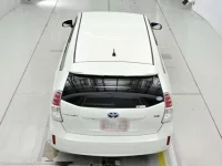 Toyota PRIUS ALPHA лот № 30067 оценка RA  с аукциона в Японии 7