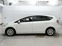 Toyota PRIUS ALPHA лот № 30067 оценка RA  с аукциона в Японии 3