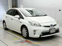 Toyota PRIUS PHV лот № 30254 оценка 3.5  с аукциона в Японии 4