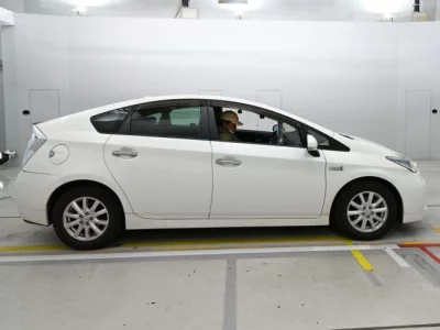Toyota PRIUS PHV