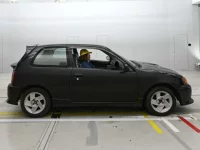 Toyota STARLET лот № 30063 оценка 3  с аукциона в Японии 2