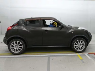 Nissan JUKE  с аукциона в Японии