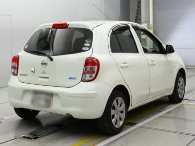 Nissan MARCH  с аукциона в Японии