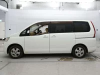 Nissan SERENA лот № 30238 оценка R  с аукциона в Японии 3