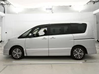 Nissan SERENA лот № 30049 оценка 3.5  с аукциона в Японии 3