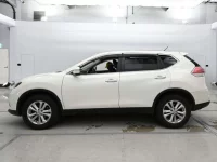 Nissan X-TRAIL лот № 30075 оценка 3.5  с аукциона в Японии 3