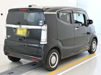 Honda N-Box Slash