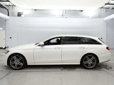 Mercedes-Benz E CLASS WAGON