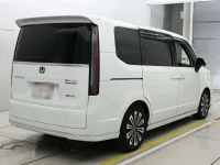 Honda STEP WAGON лот № 33120 оценка 5  с аукциона в Японии 1
