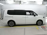 Honda STEP WAGON лот № 33120 оценка 5  с аукциона в Японии 2