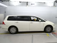 Honda ODYSSEY лот № 30216 оценка 3.5  с аукциона в Японии 2