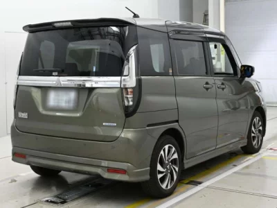 Mitsubishi DELICA D2