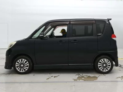 Mitsubishi DELICA D2