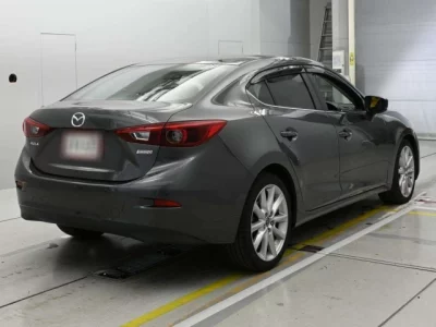 Mazda AXELA  с аукциона в Японии